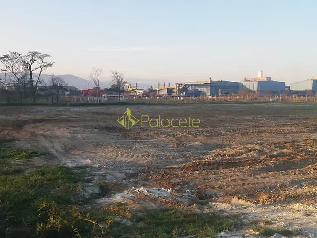 Terreno com 251000m², à venda, no bairro Feital em Pindamonhangaba