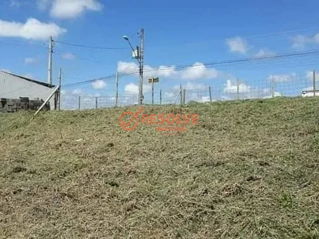 Terreno com 810m², à venda, no bairro Vale dos Eucaliptos em Guararema