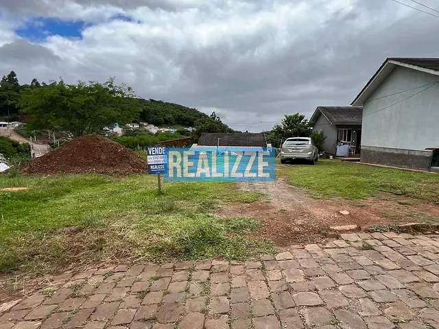 Terreno com 300m², à venda, no bairro Portal do Sol em Marau