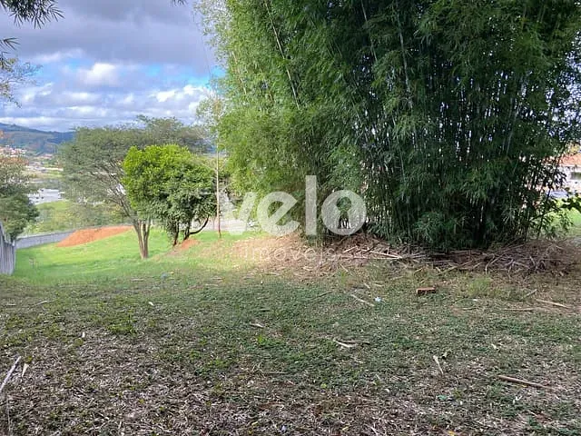Terreno com 900m², à venda, no bairro Condominio Cataguá Way em Taubaté