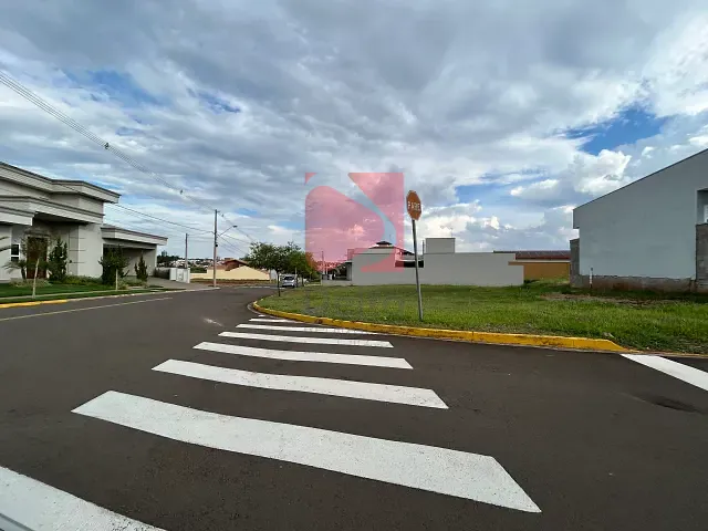 Terreno com 471m², à venda, no bairro Residencial Alto do Jatobá em Pirassununga