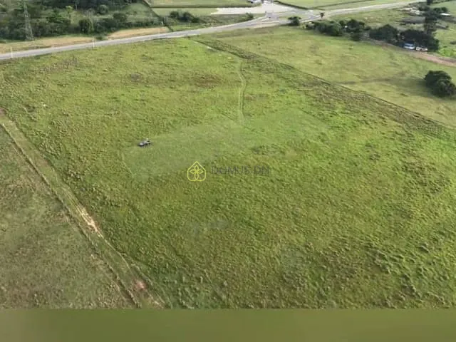 Terreno com 77707m², à venda, no bairro Zona Industrial em Itatiaia