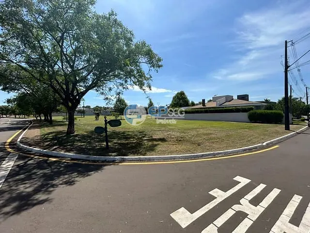 Terreno com 1253m², à venda, no bairro Jardim Tarobá em Cambé