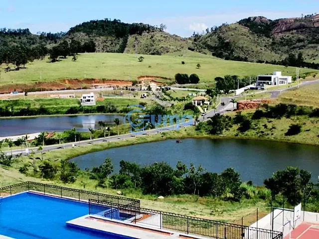 Terreno com 642m², à venda, no bairro Condomínio Vale das Águas em Bragança Paulista