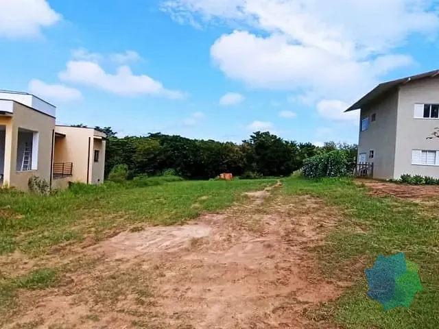Terreno com 1031m², à venda, no bairro Terras de Monte Serrat em Salto