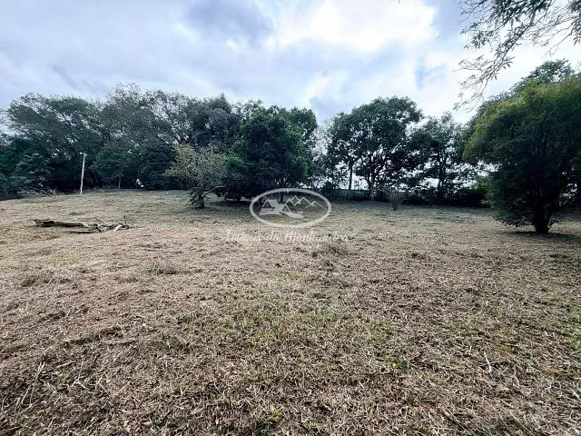 Terreno com 1433m², à venda, no bairro Jardim Martinelli (Penedo) em Itatiaia