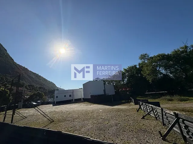 Terreno com 300m², para alugar, no bairro Vargem Pequena em Rio de Janeiro