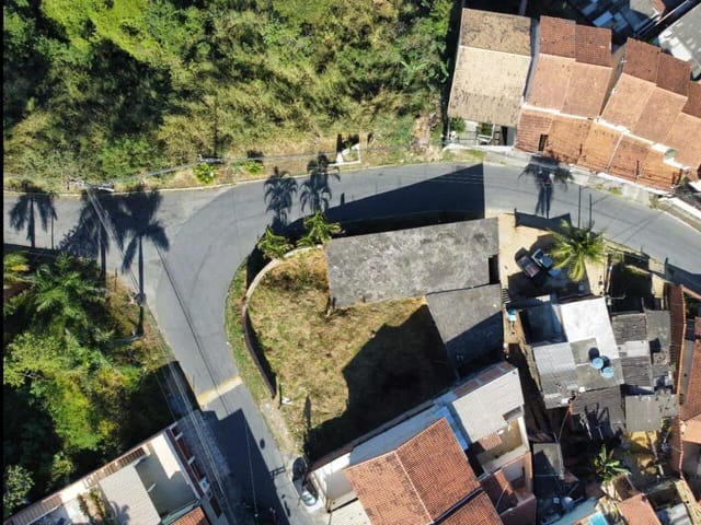 Foto do Terreno - *Oportunidade Única: Terreno de Esquina com Construção Documentada no Parque Independência, Barra Mansa | OPEN HOUSE REAL ESTATE IMÓVEIS LTDA