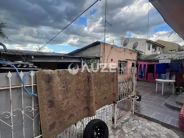 Terreno com 600m², à venda, no bairro Fazendinha em Curitiba
