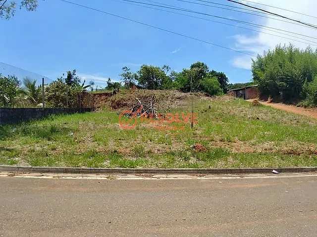 Terreno com 250m², à venda, no bairro Jardim Luiza em Guararema