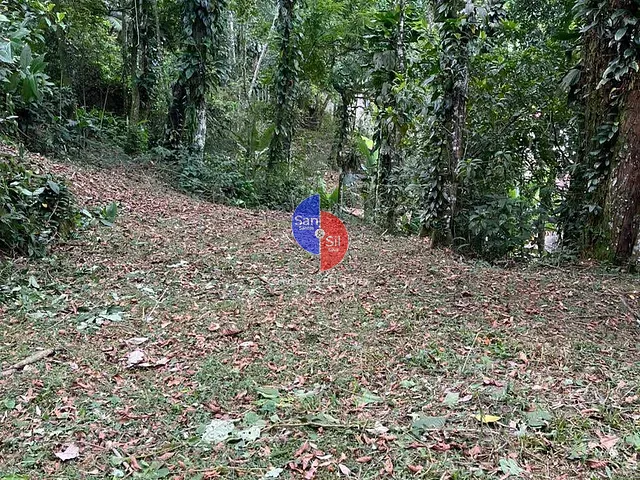 Terreno com 2423m², à venda, no bairro Corujas em Guapimirim