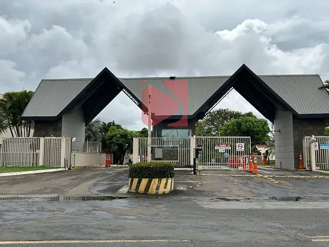 Terreno com 300m², à venda, no bairro Jardim Clube do Bosque em Leme