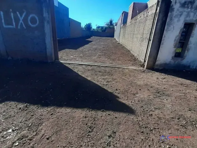 Terreno com 525m², à venda, no bairro Parque São Carlos em Três Lagoas