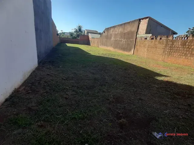 Terreno com 525m², à venda, no bairro Parque São Carlos em Três Lagoas