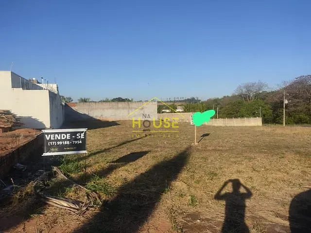 Terreno com 414m², à venda, no bairro Loteamento Residencial Jardim Santa Paula em Votuporanga
