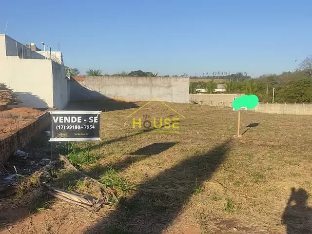 Terreno com 414m², à venda, no bairro Loteamento Residencial Jardim Santa Paula em Votuporanga