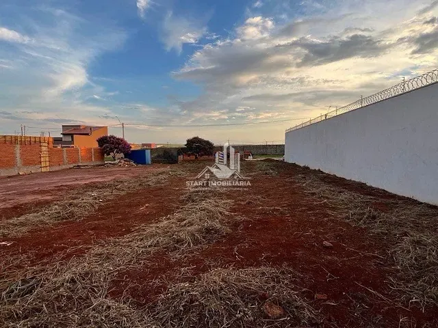 Terreno com 369m², à venda, no bairro Jardim Altos do Alvorada II em Pederneiras