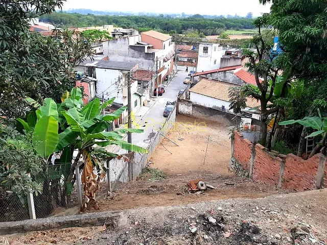 Terreno com 380m², à venda, no bairro Itaguaçú em Aparecida