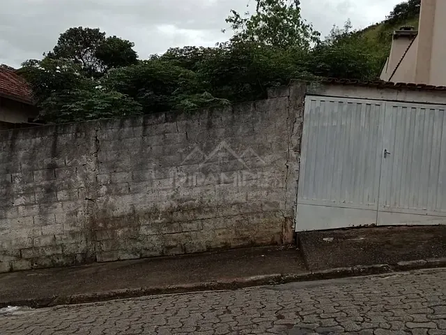 Terreno com 300m², à venda, no bairro Dom Bosco em Poços de Caldas