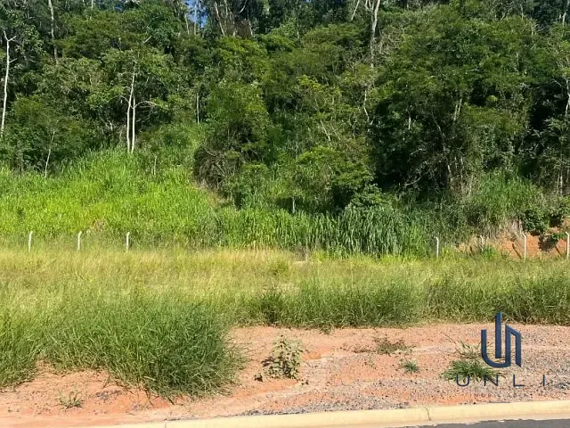 Terreno com 249m², à venda, no bairro Casa de Pedra em Volta Redonda