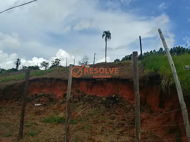 Terreno com 250m², à venda, no bairro Jardim Luiza em Guararema