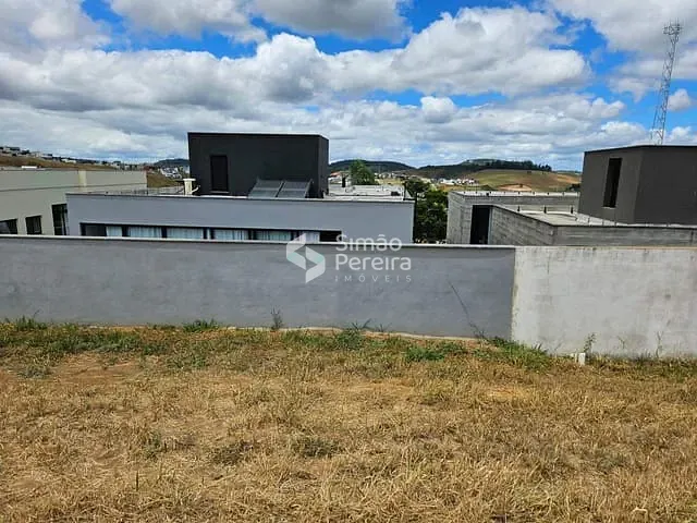 Terreno com 474m², à venda, no bairro São Pedro em Juiz de Fora