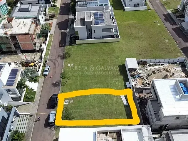 Terreno com 411m², à venda, no bairro Uberaba em Curitiba