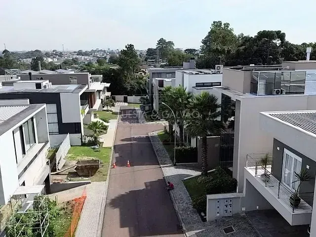 Terreno com 411m², à venda, no bairro Uberaba em Curitiba
