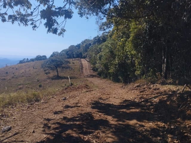 Terreno com 149400m², à venda, no bairro 3 Pedras em Córrego do Bom Jesus