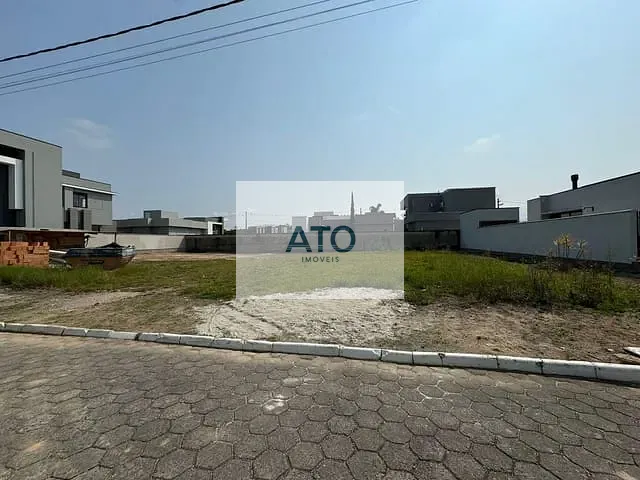 Terreno com 400m², à venda, no bairro universitario em Tijucas