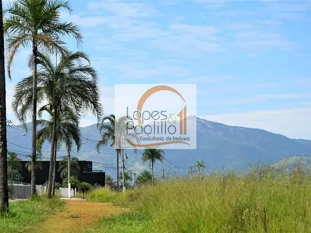 Terreno com 202m², à venda, no bairro Nova Cerejeiras em Atibaia