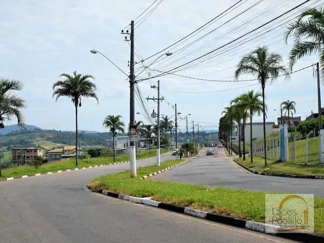 Terreno com 202m², à venda, no bairro Nova Cerejeiras em Atibaia