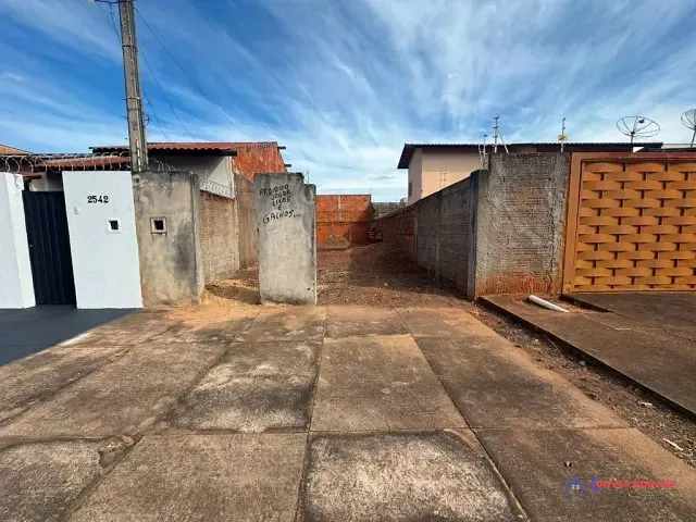 Terreno com 135m², à venda, no bairro Nova Três Lagoas em Três Lagoas