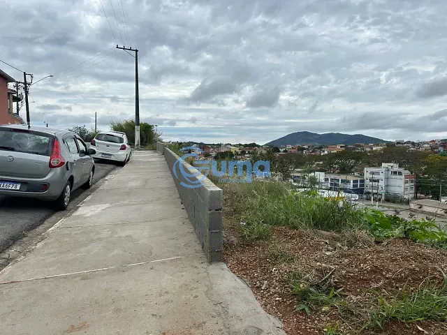 Terreno com 394m², à venda, no bairro Jardim São Lourenço em Bragança Paulista