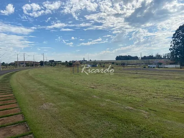 Terreno com 387m², à venda, no bairro Gran Residence Giardino em Arapongas