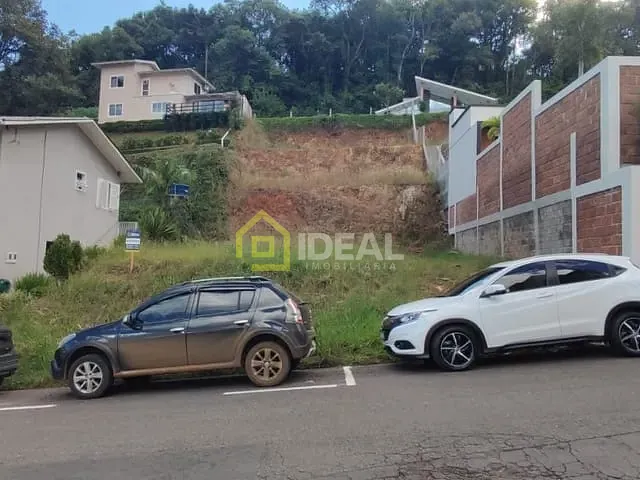 Terreno com 515m², à venda, no bairro Nossa Senhora da Salete em Concórdia