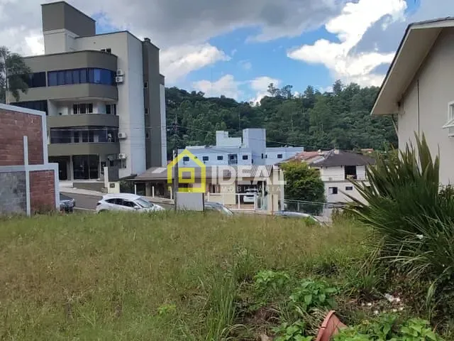 Terreno com 515m², à venda, no bairro Nossa Senhora da Salete em Concórdia