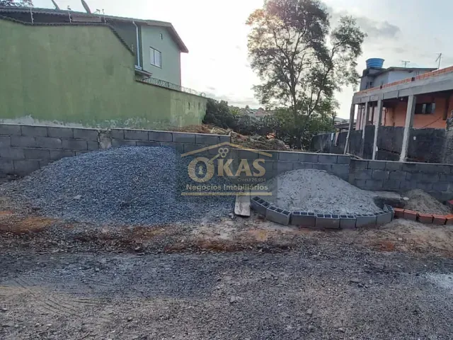 Terreno com 360m², à venda, no bairro Jardim Suzano em Suzano