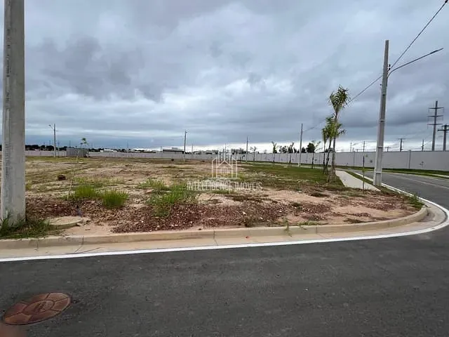 Terreno com 275m², à venda, no bairro São Sebastião em Cuiabá