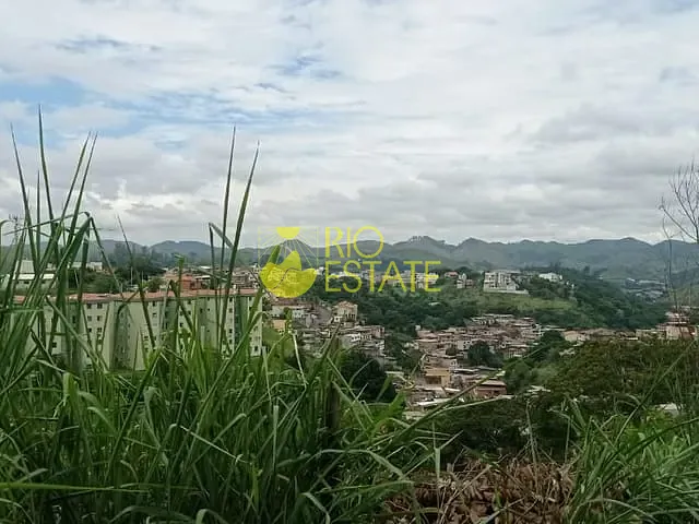 Terreno com 391m², à venda, no bairro Vila Orlandelia em Barra Mansa