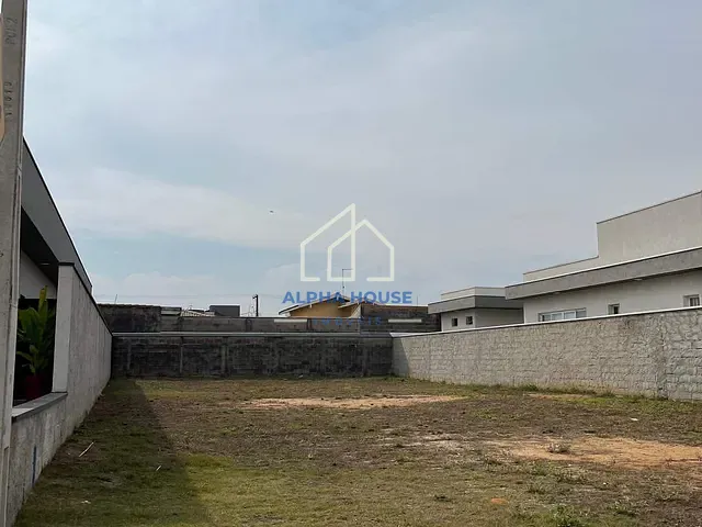 Terreno com 420m², à venda, no bairro Nossa Senhora do Perpétuo Socorro em Pindamonhangaba