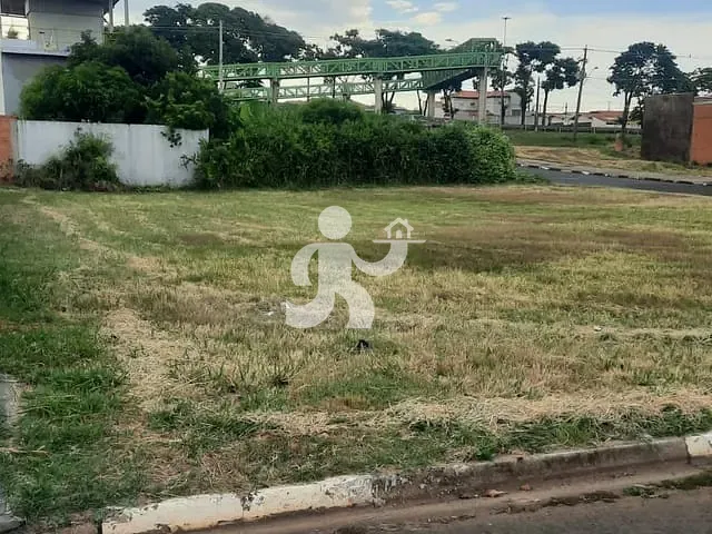 Terreno com 299m², à venda, no bairro Centro em Saltinho