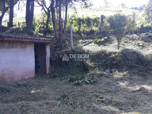 Terreno com 1000m², à venda, no bairro Laranjeiras em Caldas