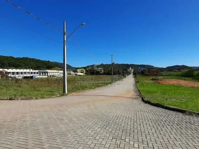 Terreno com 360m², à venda, no bairro Sertão do Maruim em São José