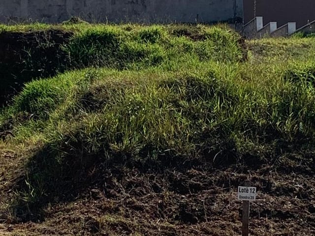 Terreno com 800m², à venda, no bairro Monte Alegre em Vinhedo