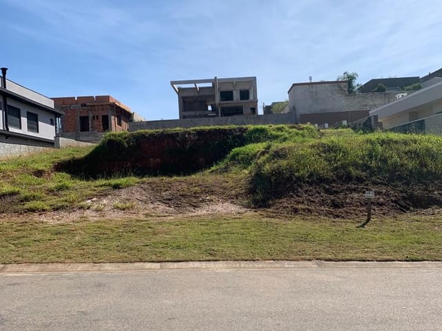 Terreno com 800m², à venda, no bairro Monte Alegre em Vinhedo