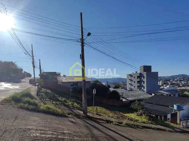 Terreno com 304m², à venda, no bairro Nações em Concórdia