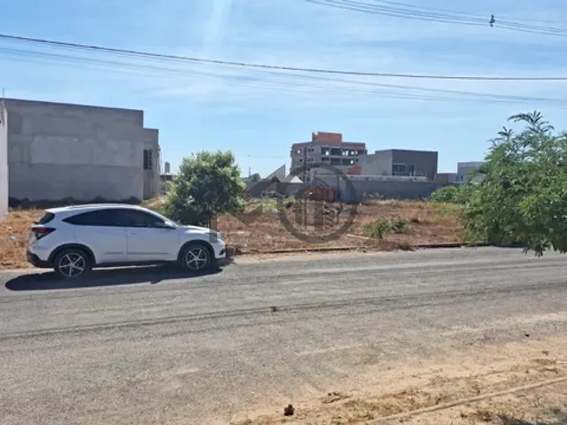 Terreno com 360m², à venda, no bairro Jardim Curitiba em Sinop