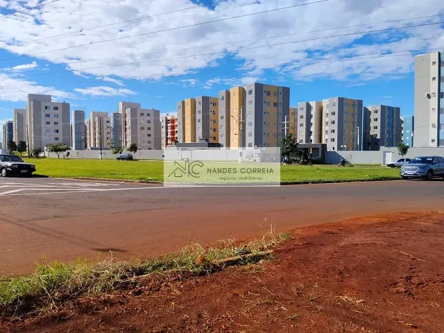 Terreno com 5205m², à venda, no bairro Conjunto Vivi Xavier em Londrina