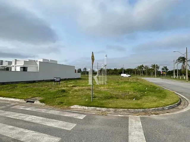 Terreno com 451m², à venda, no bairro Areias em Tijucas